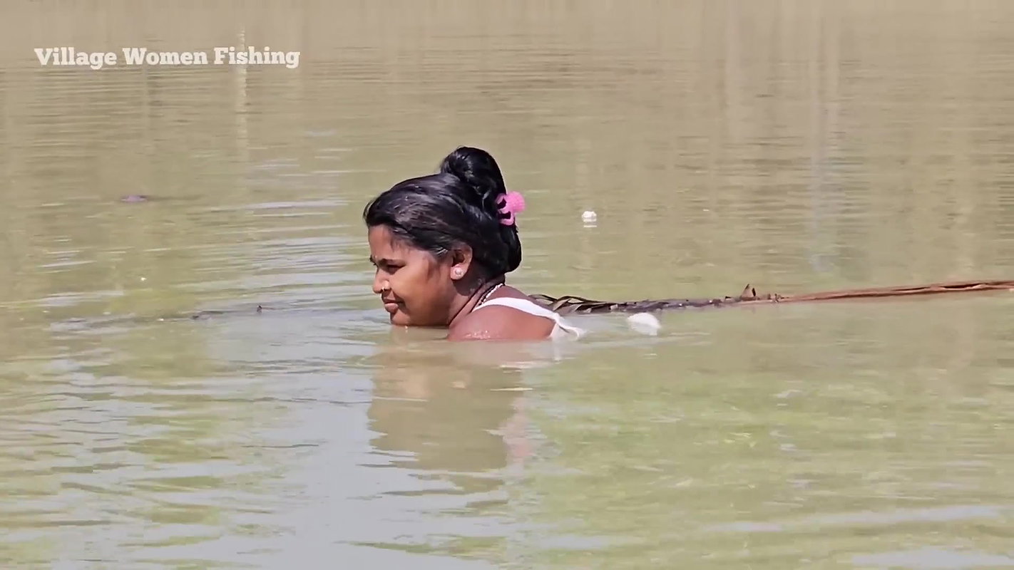 xAmazing Village Women incredible Net fishing in Mu