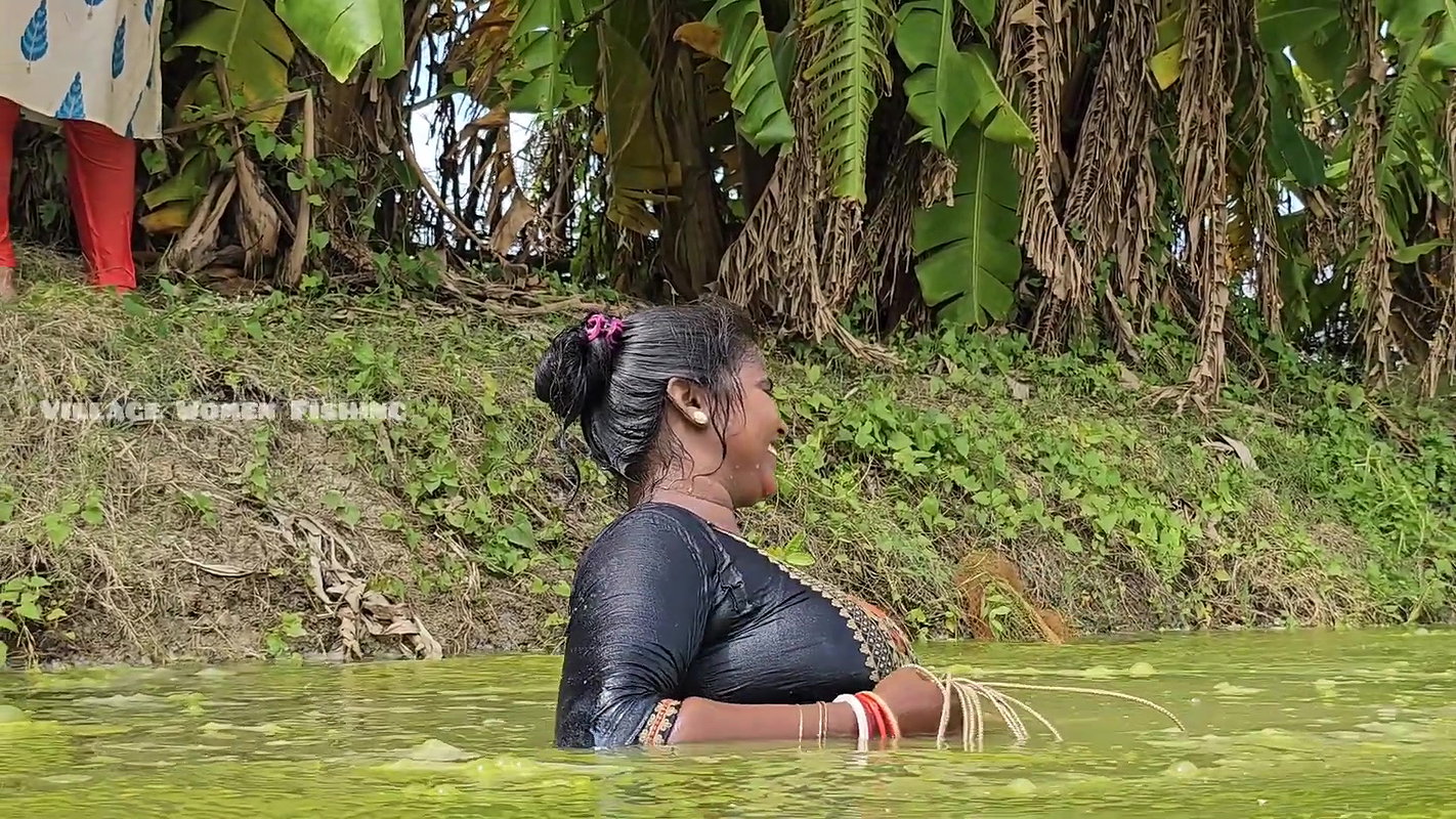 Amazing Village Women Net Fishing in Village fish