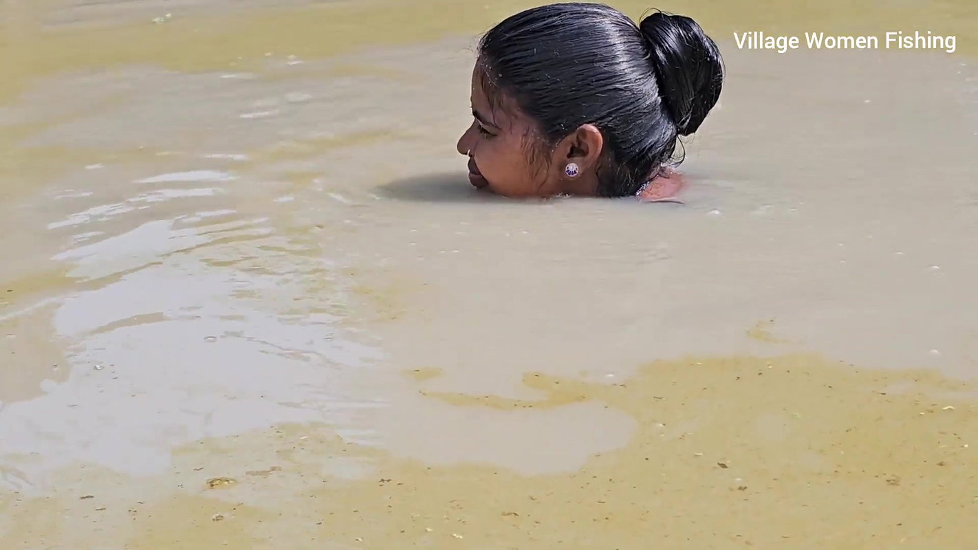 Amazing Village Women Net Fishing in Village pond