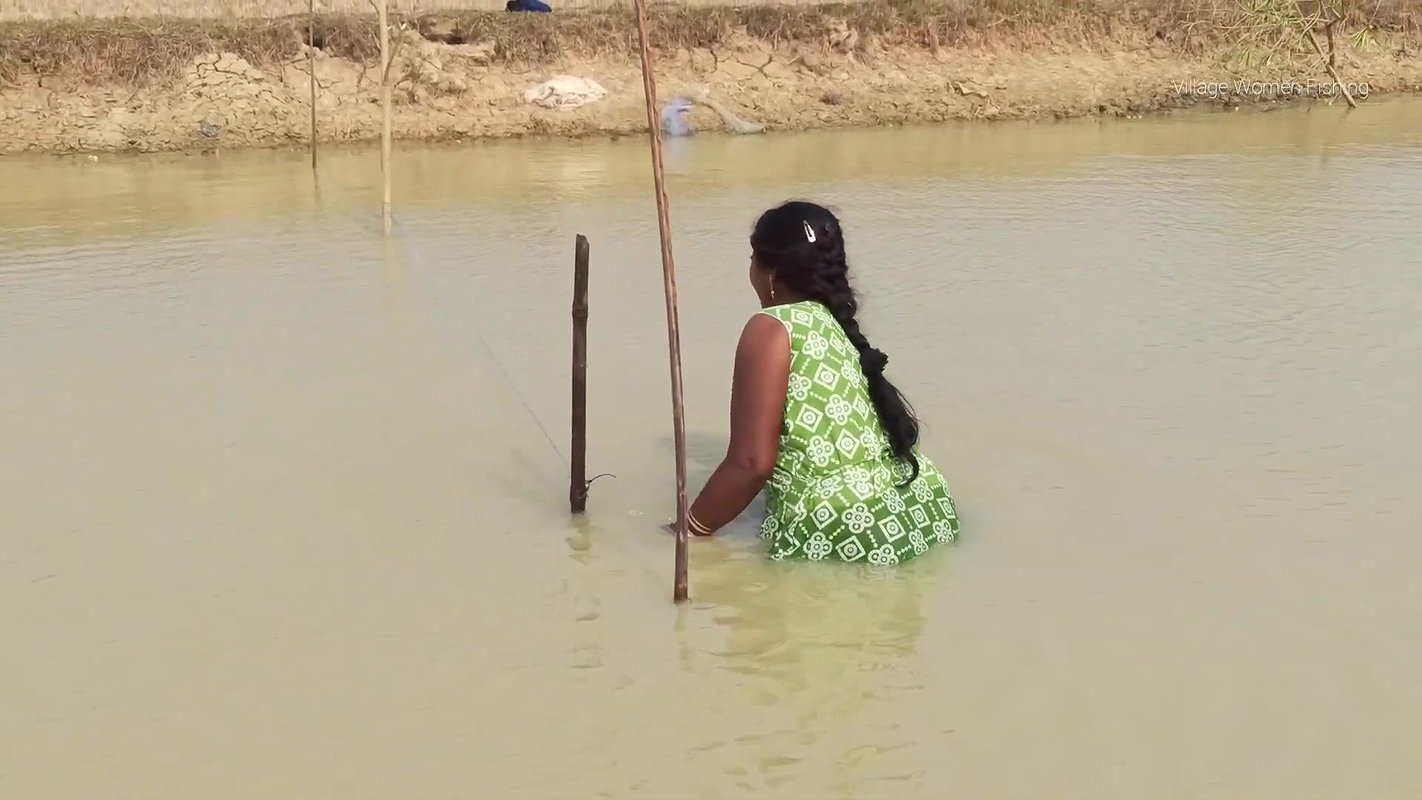 Amazing Village Women Net fishing   Big fish catch