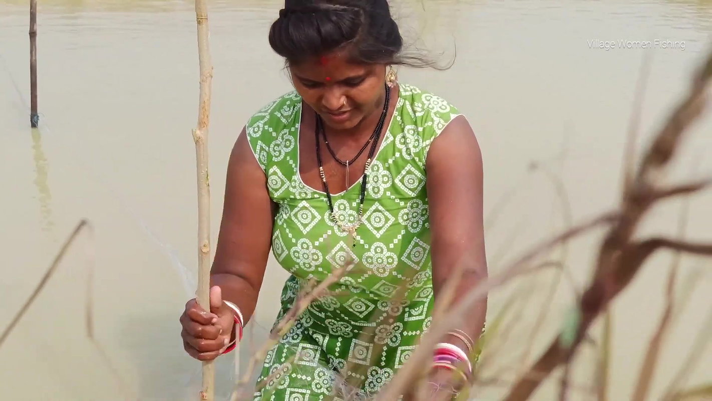 Amazing Village Women Net fishing   Big fish catch