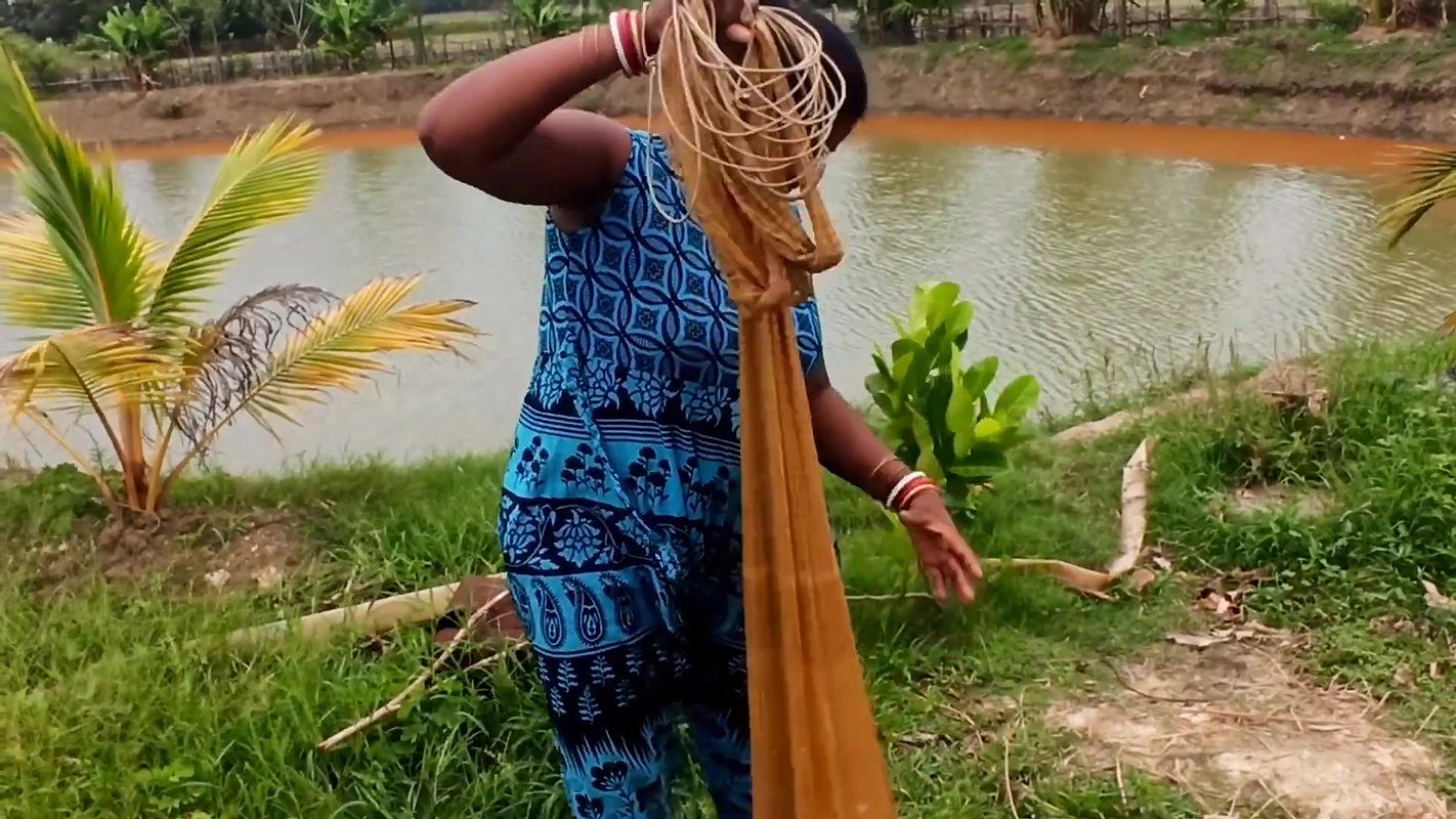Amazing Village women net fishing   Big Fish