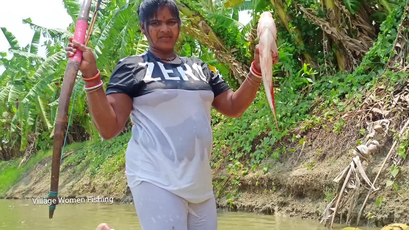 Arrow fishing by village women part-2   Mouni Arro