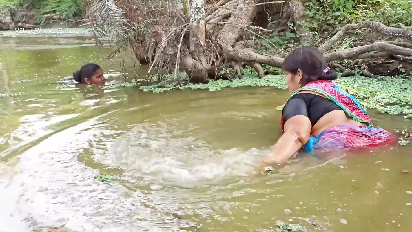 x  Best fishing video by village women   Village wome