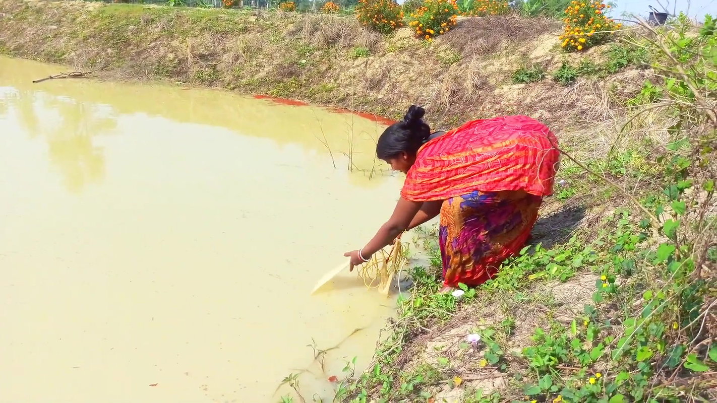 Most Satisfying Cast Net Fishing Video -Traditiona