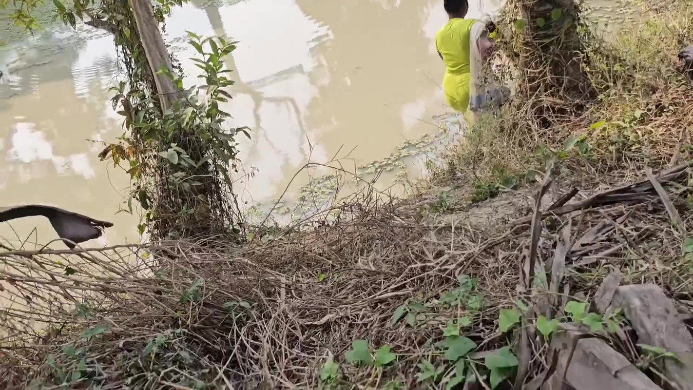 New Amazing Village Women Net Fishing video    Mou