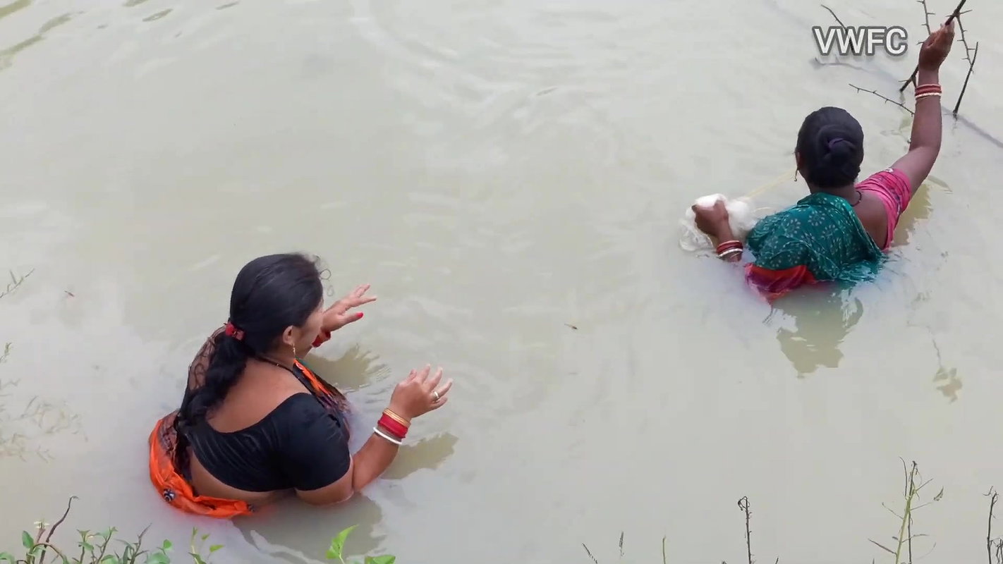 x Traditional Net fishing by Village Women   গ্রামের