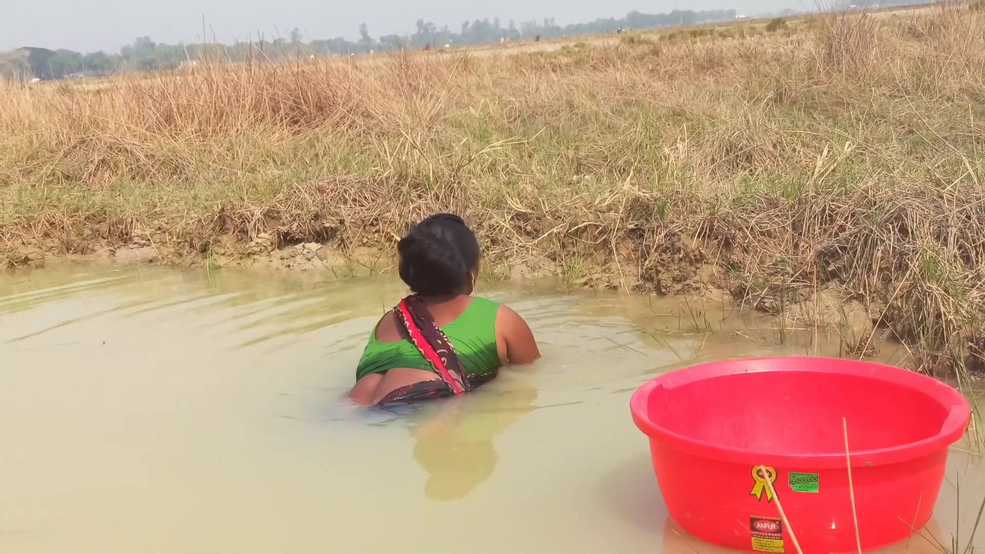 Traditional Village Lady hand fishing   Village fi