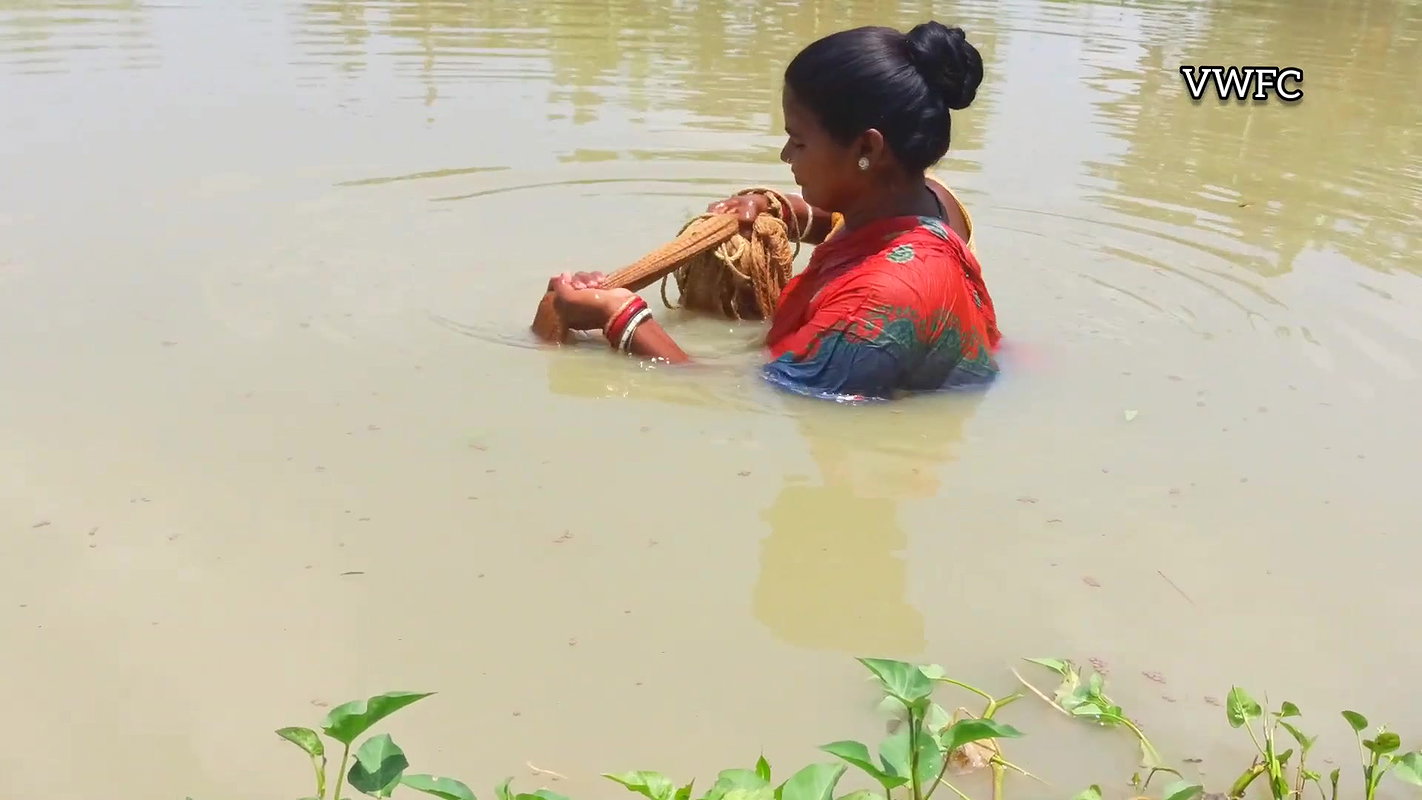 x  Village Women fishing    Traditional Net fishing