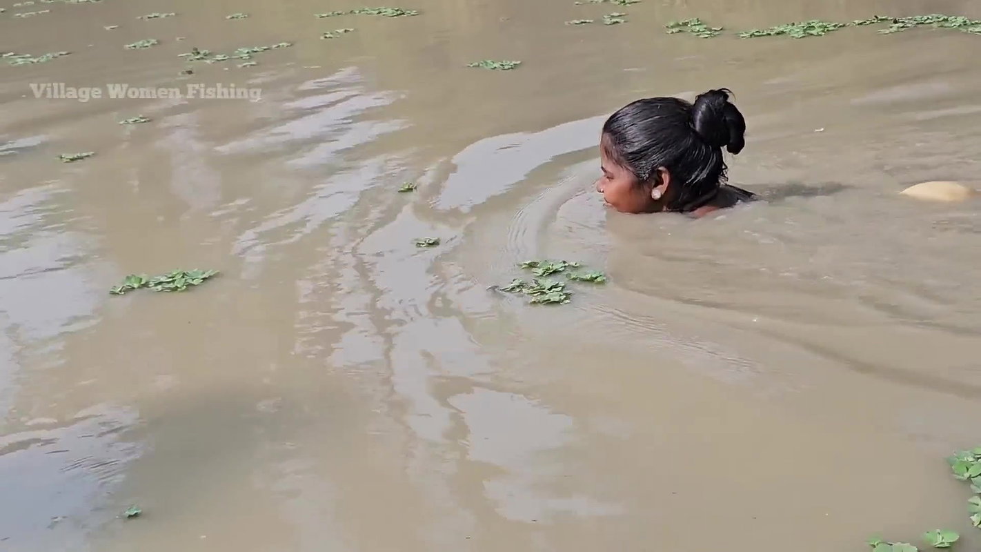 Village Women New Net fishing video 3