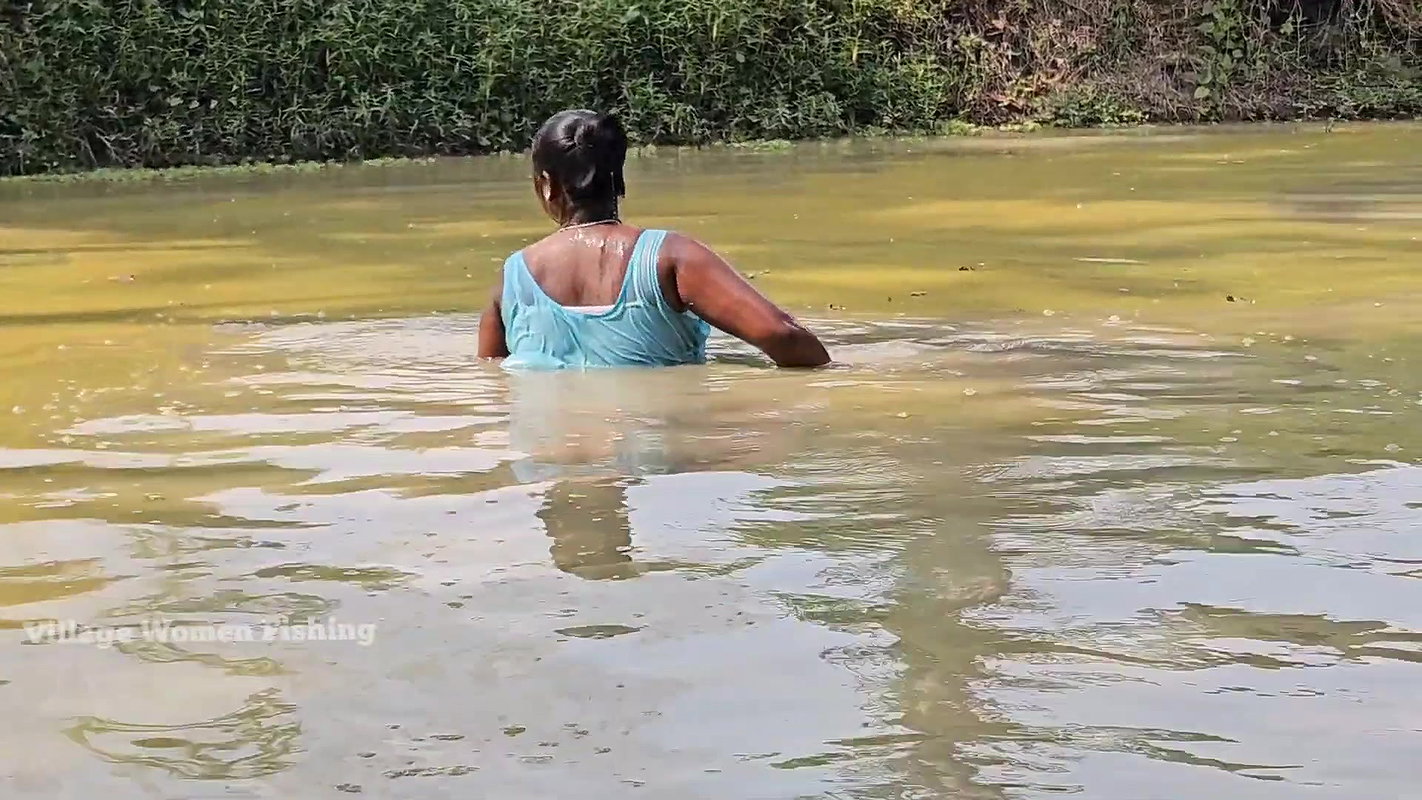 Village Women New Net fishing video 5