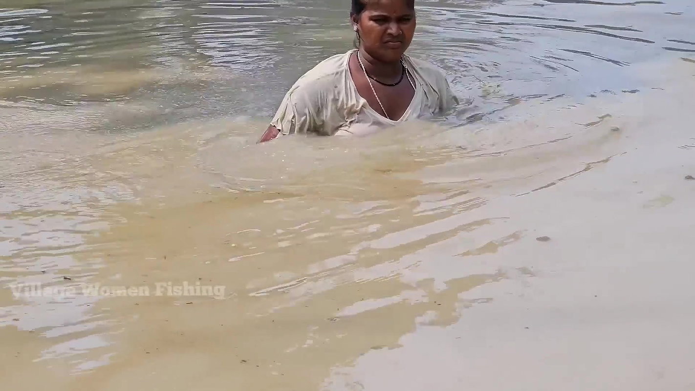 Village Women New Net fishing video 6
