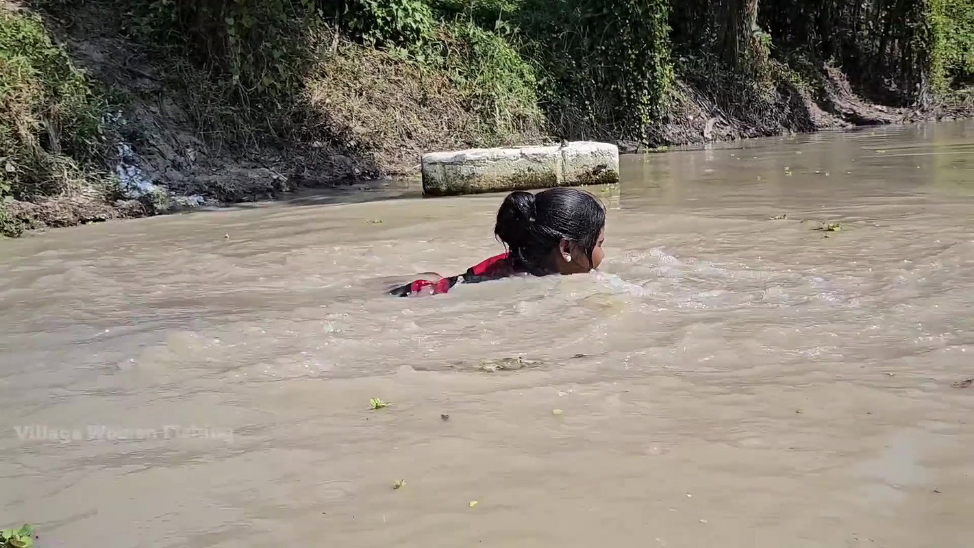 Village Women New Net fishing video 12