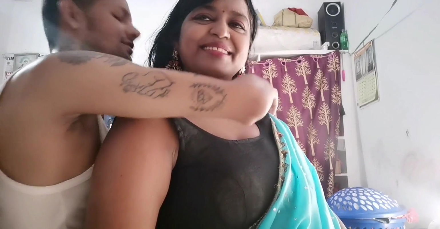 Midnight romantic sex in cum on face