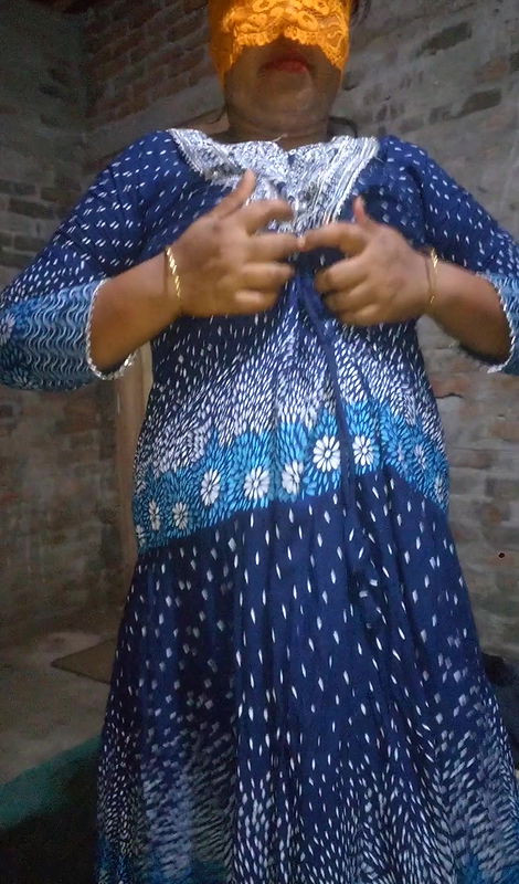 Deshi beautiful college girl shows his big pussy