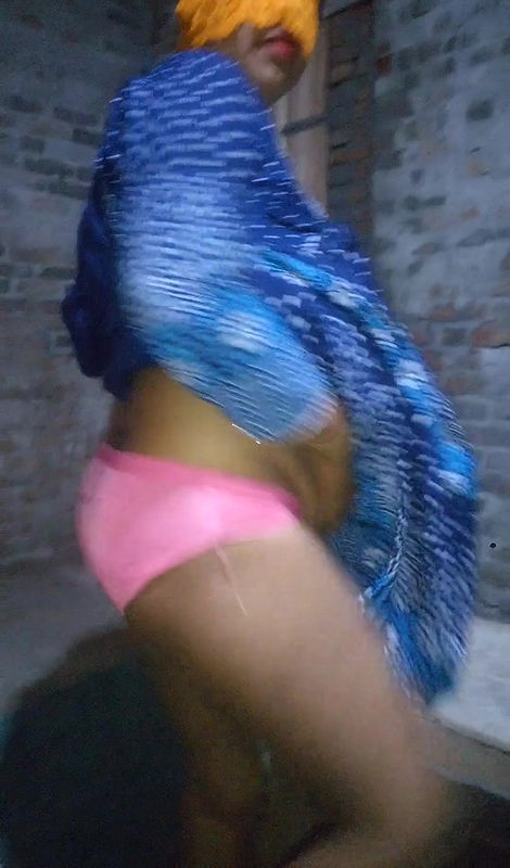 Deshi beautiful college girl shows his big pussy