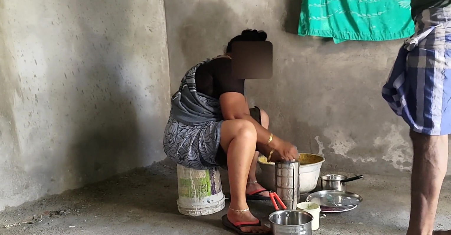 Step mother and step son also had beautiful sex at home