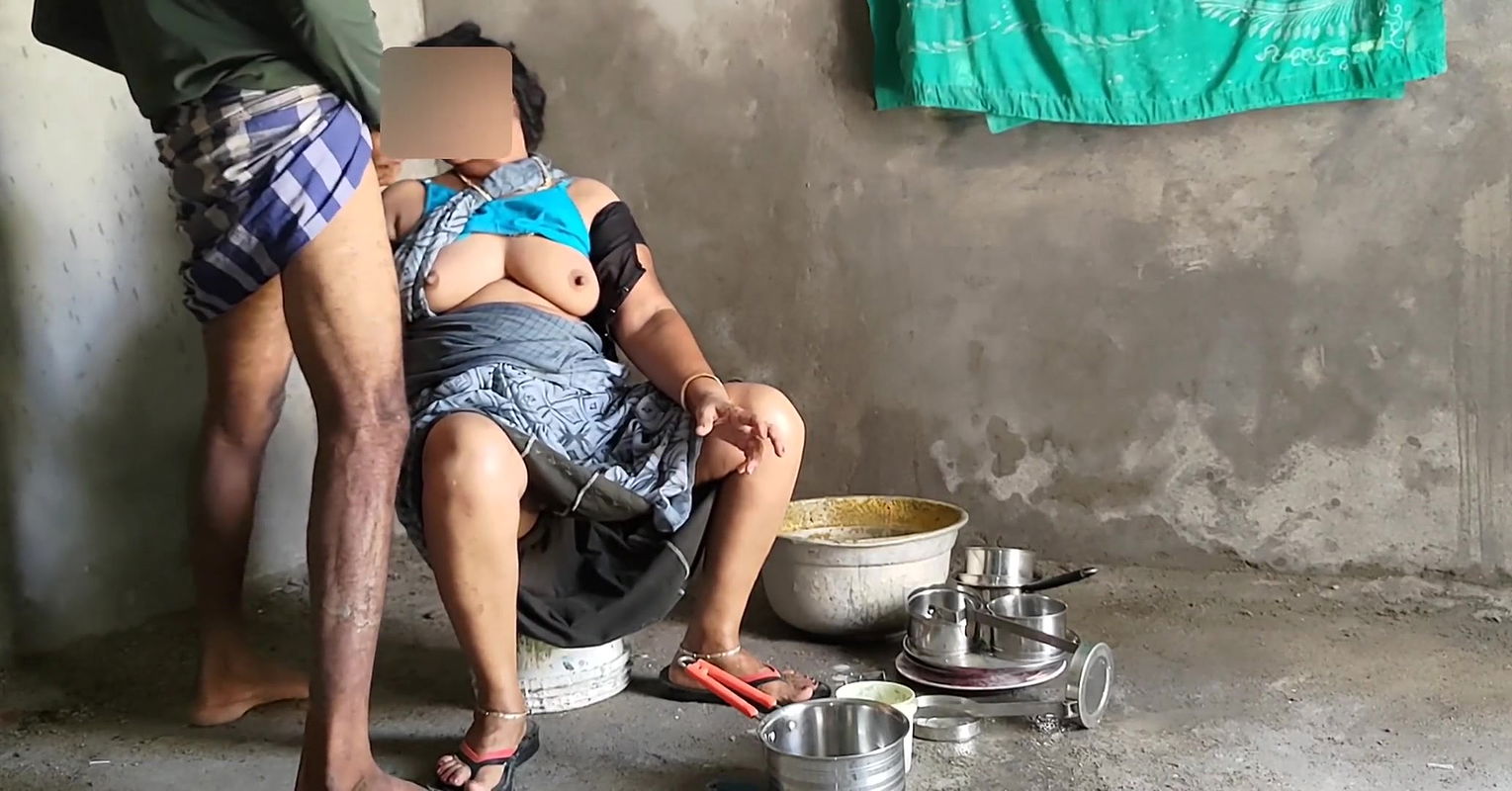 Step mother and step son also had beautiful sex at home