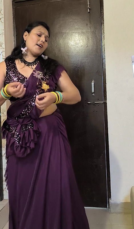 Puja bhabhi nude dance