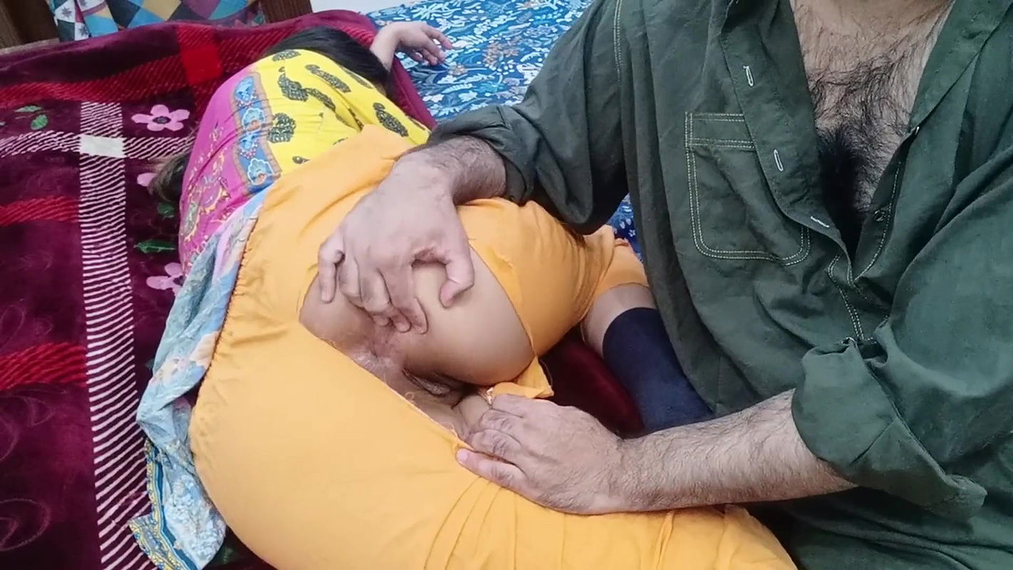 Desi Bigboobs Stepmom Fucked By Her Stepson,s Frie