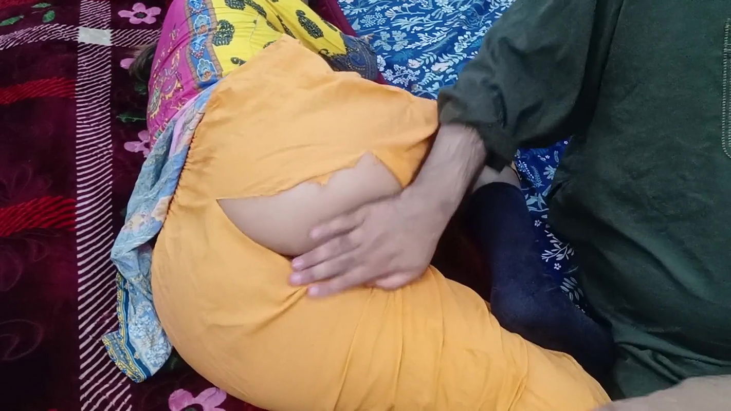 Desi Bigboobs Stepmom Fucked By Her Stepson,s Frie