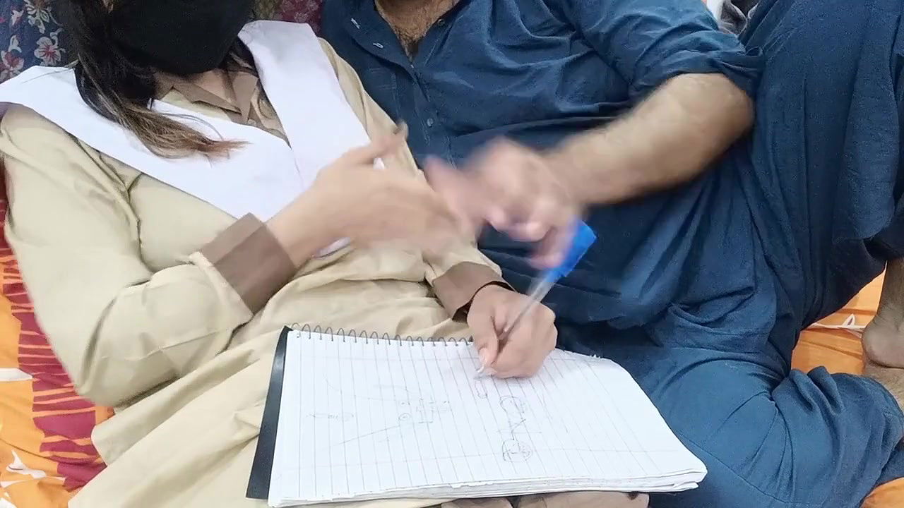 Desi Pakistani Student Girl Got Sex Lesson From He