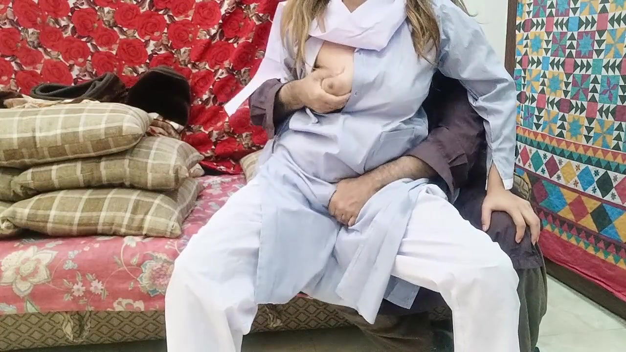 Pakistani Beautifull School Girl Having Sex With H