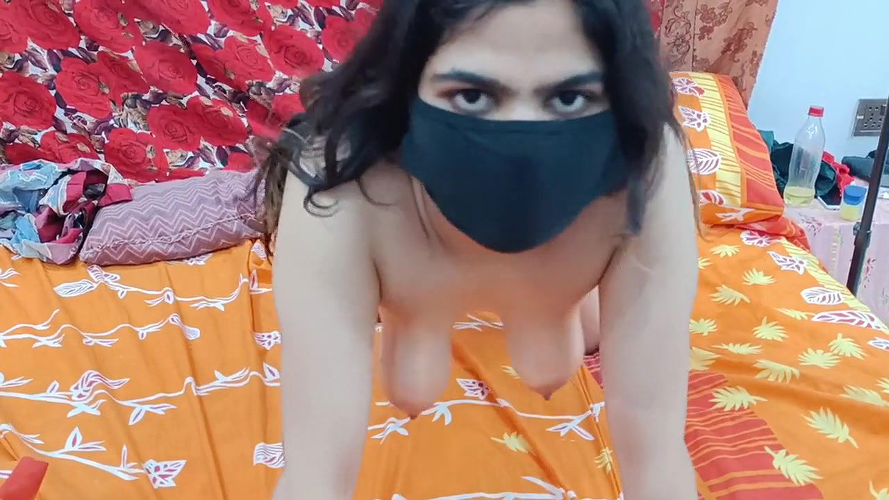 x  Sobia Nasir Masturbating On WhatsApp Video Call Wi