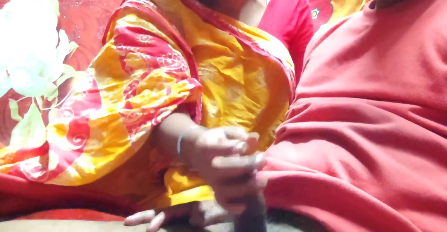 Saree bhabhi fucking Desi bhabhi fucking bangla boudi choda