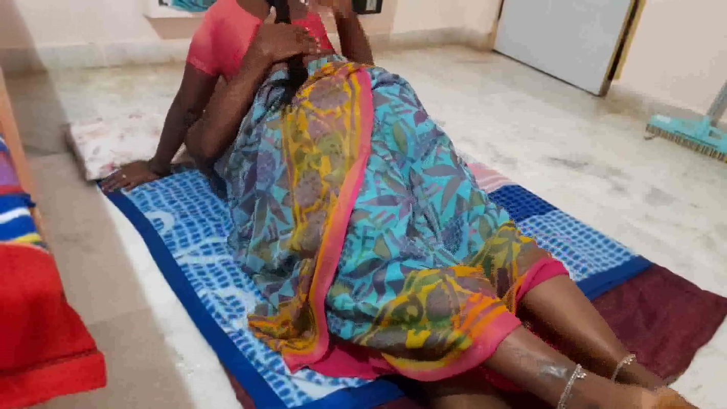 sexy aunty gets her pussy fucked by boyfriend