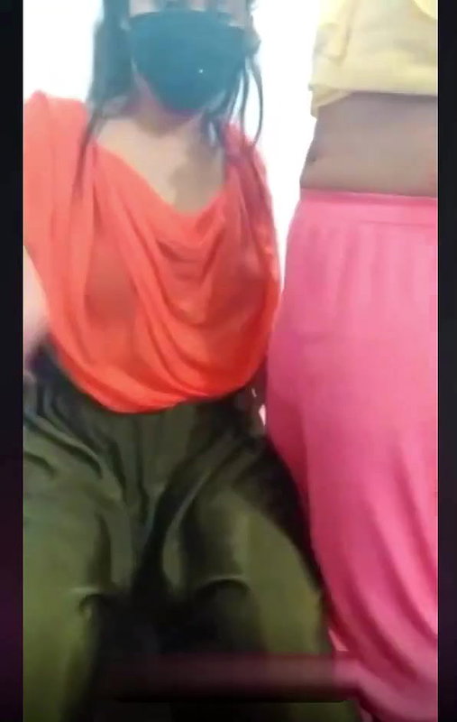 Bengali hot girl les vide