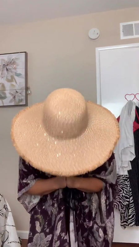 SHE’S GOT BEAUTIFUL NATURAL TITIES TO OFFER