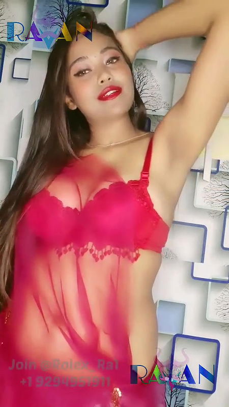 the_eternal_soul aka Trisha Giving Blowjob to Photographer & Making Him Cum