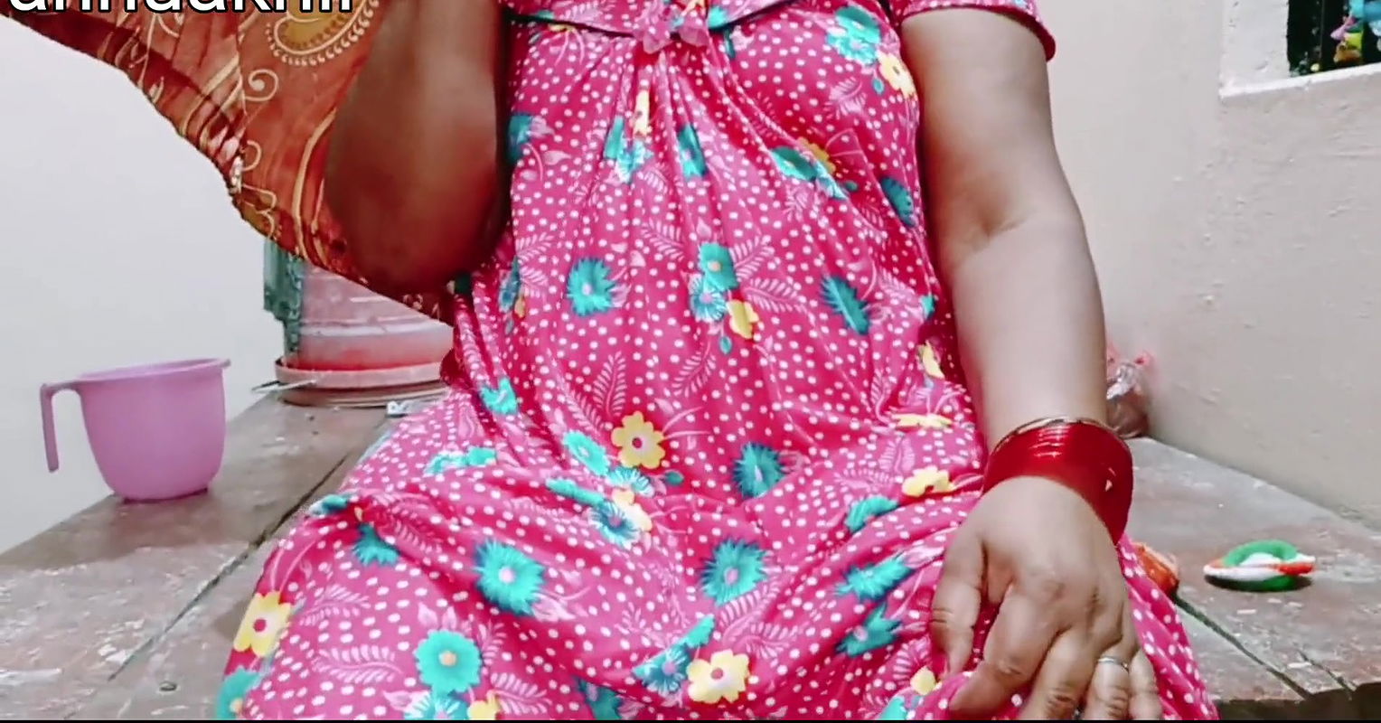 Desi Sexy Bhabhi fucked when talking with husband, Hindi audio