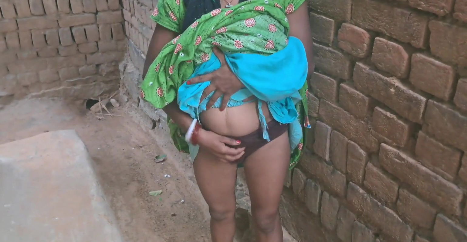 Stepbro Wet the Pussy of Priyanka Over Panty Then Romantic Fuck in Hindi Audio