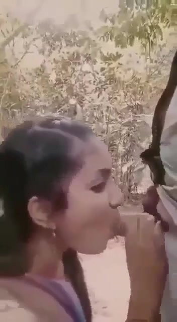 Beautiful Girl Outdoor Bj Till Cum