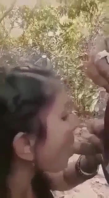 Beautiful Girl Outdoor Bj Till Cum