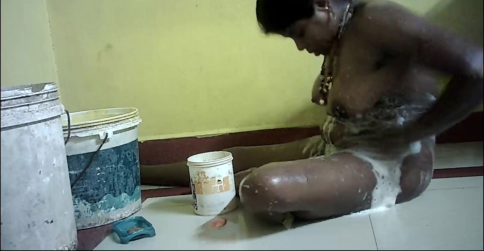 Indian village house hot wife boothing ass