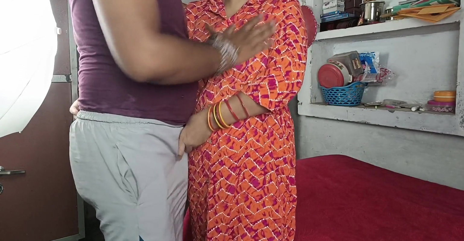 My boyfriend came to my house at night and satisfied me by fucking me, I enjoyed it a lot!