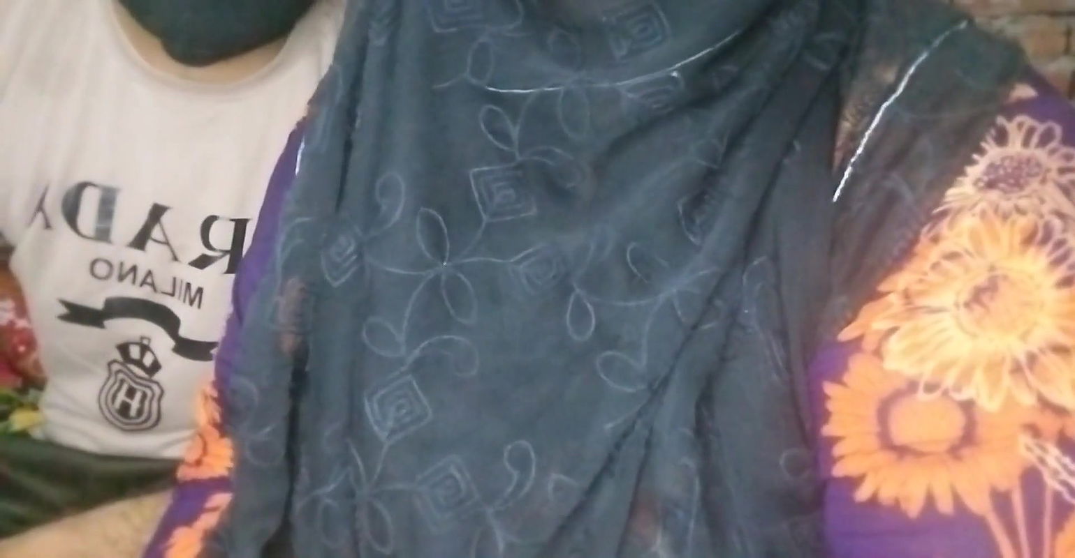 Sali jiju ghar par akli sali ko chuda jiju na kro koi dekh ly ga