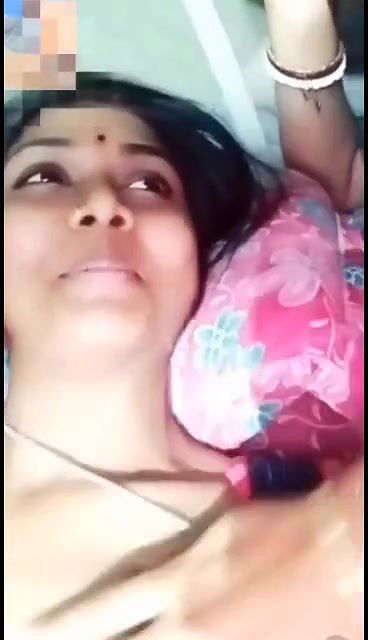 Lesbian MILF nude video call show for money