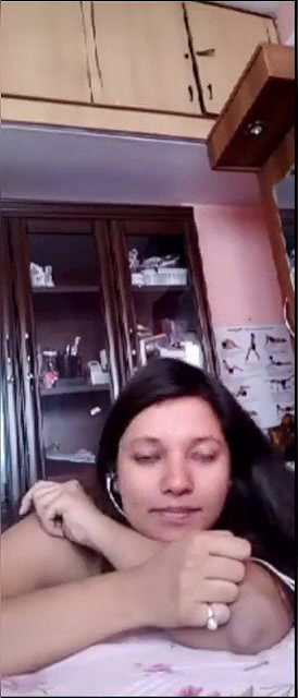 Beautiful Gf Showing