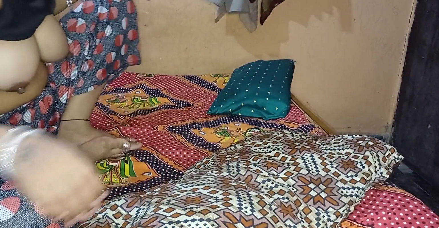 Bhabi ko chodne ke leye mnaleya hindi audio sex