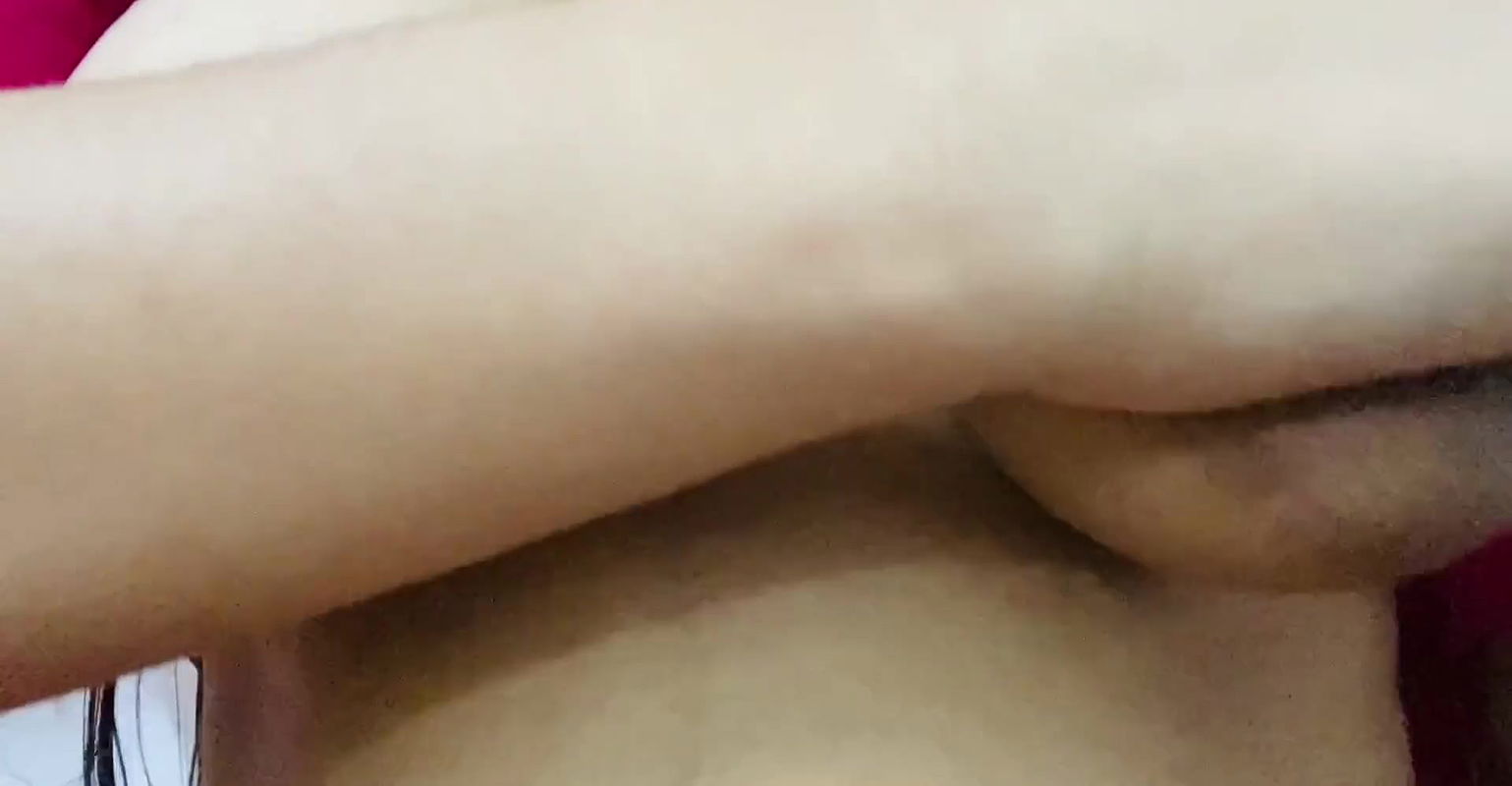 Hot lady showing her sexy Pussy