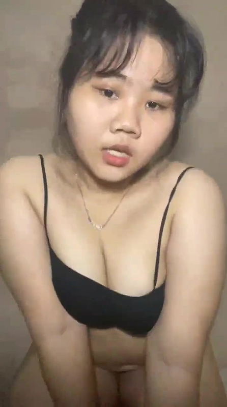 Big pussy thai girl show -14