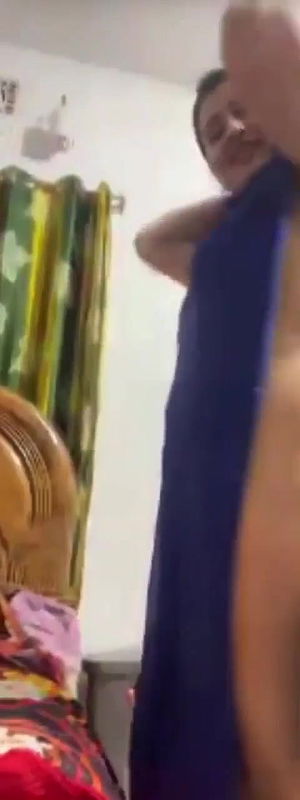 Beautiful Sexy Gorgeous Babe Showing