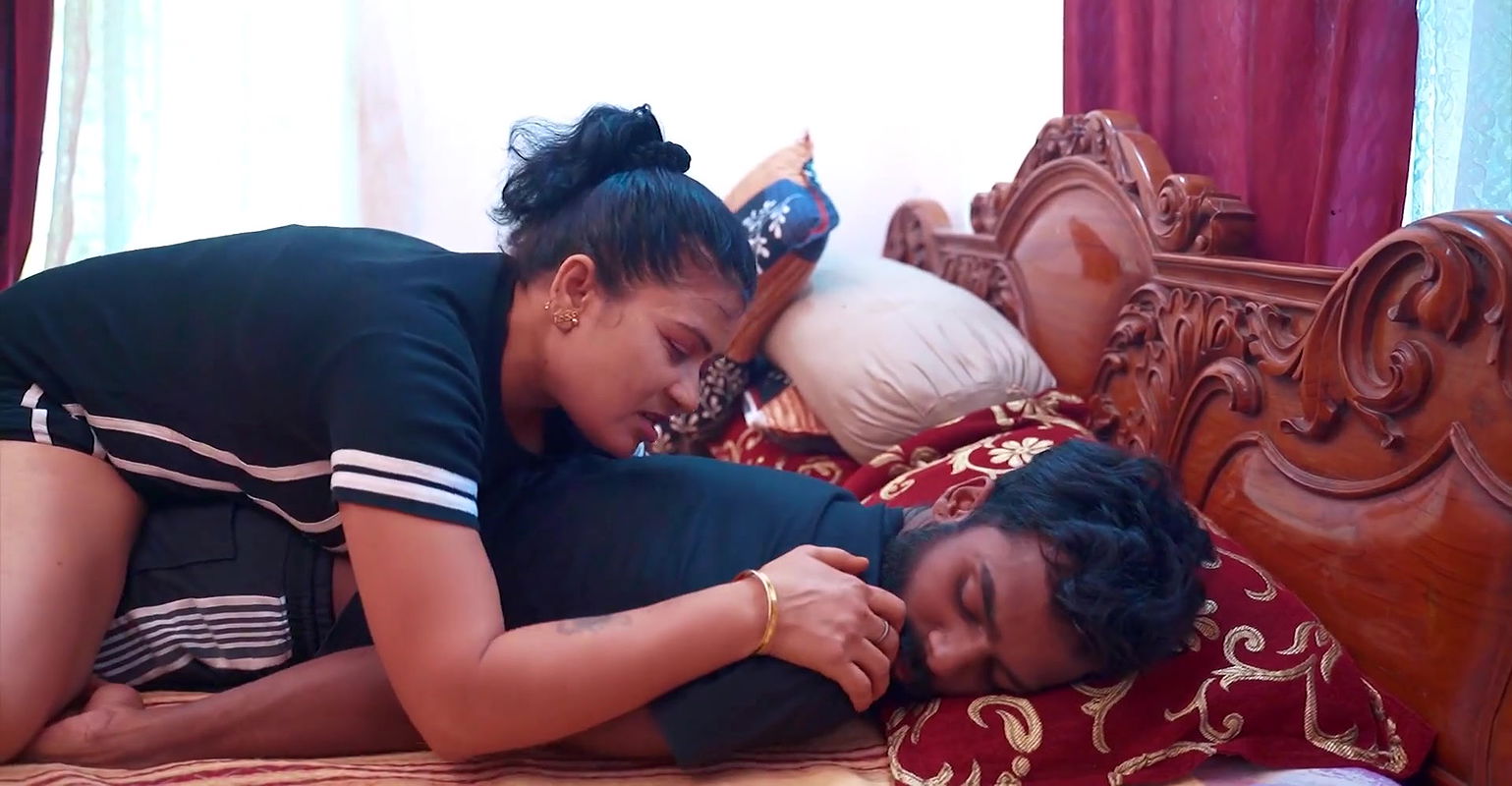 Milky big boobs lady came home for the massage service