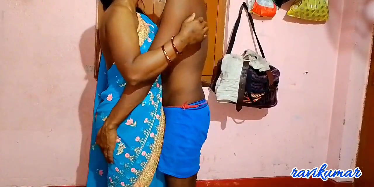 Sila aunty enjoyed leaving her bohat raat tak