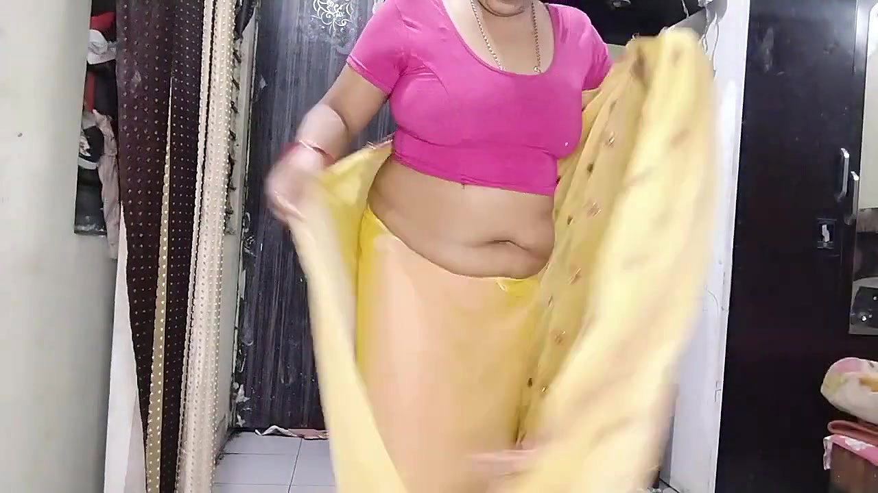Random Indian Youtuber premium/telegram video collection – 7
