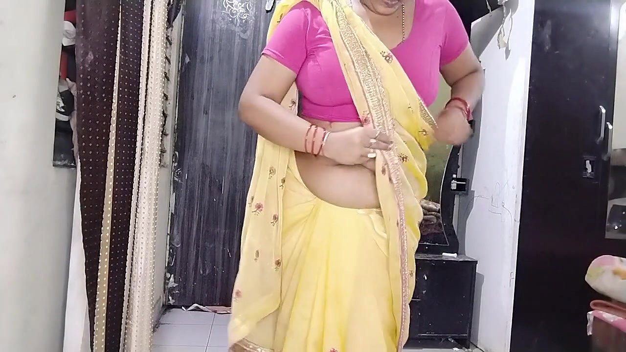 Random Indian Youtuber premium/telegram video collection – 7
